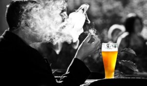 Warmtestralers voor Gelukkige Rokers – Hoe omgaan met Rookverbod & Rookruimtes?